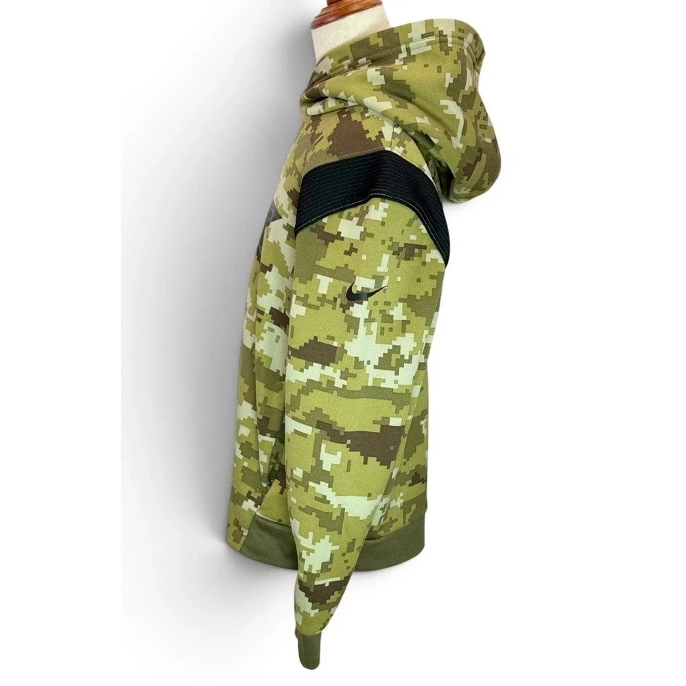 Nike Dallas Cowboys Salute To Service Green Camo Dri-Fit Hoodie Youth Medium